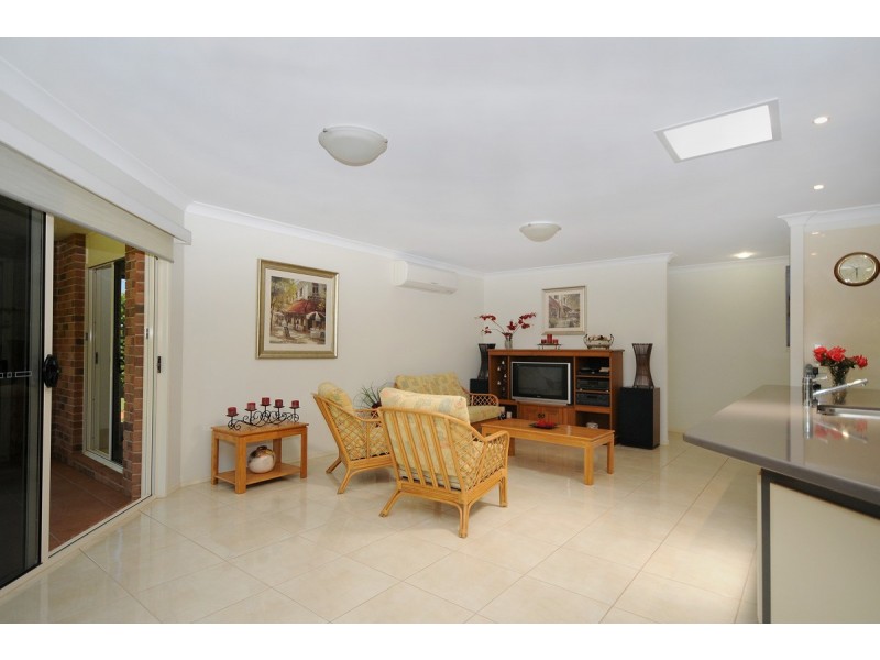 12 Campbell Drive, Highfields QLD 4352