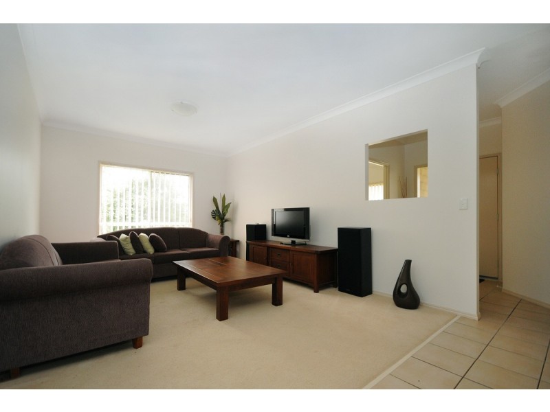 6 Oakdale Place, Highfields QLD 4352