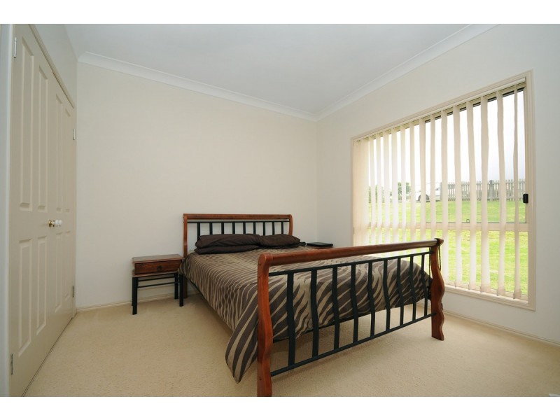 6 Oakdale Place, Highfields QLD 4352