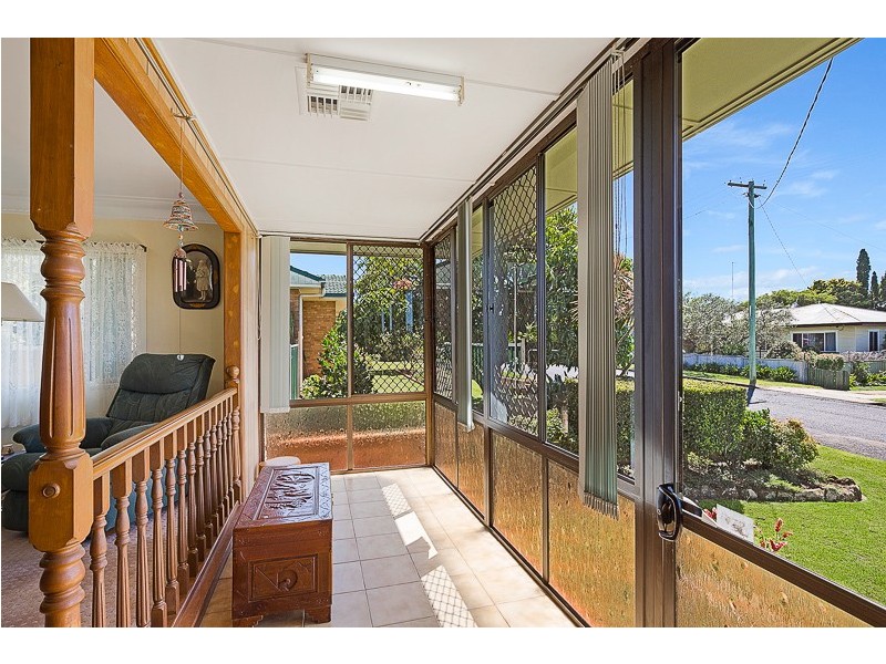 27 Boyd Street, Wilsonton QLD 4350