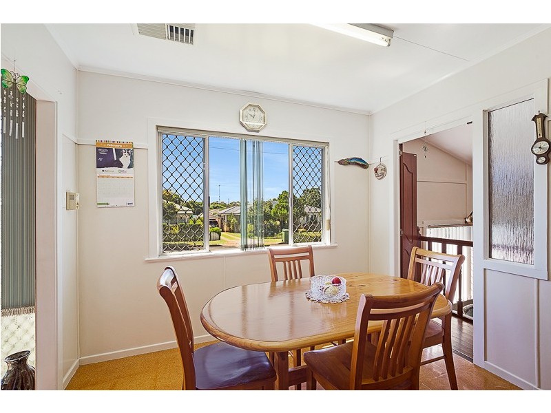 27 Boyd Street, Wilsonton QLD 4350