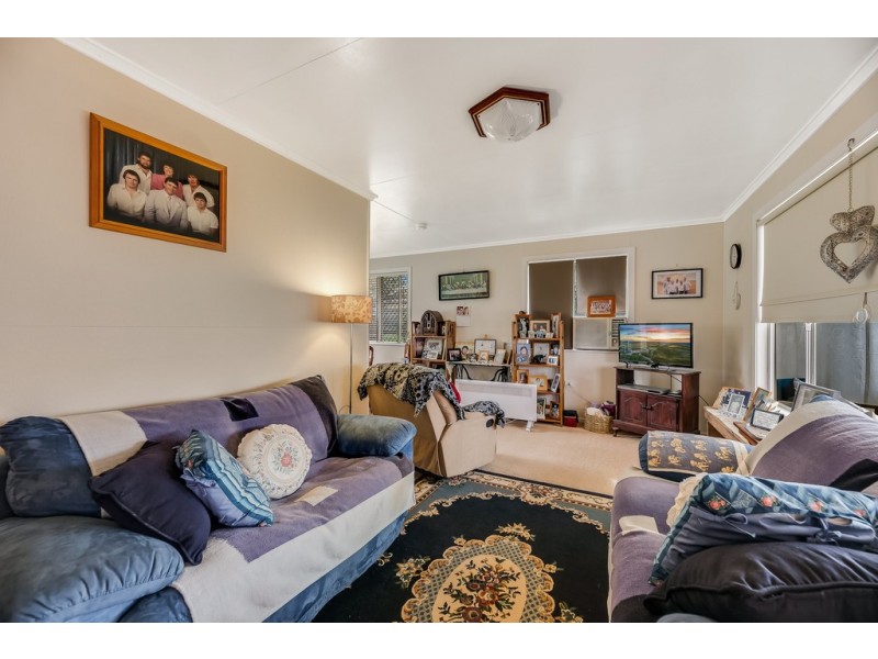 11 Brown Street, Rockville QLD 4350