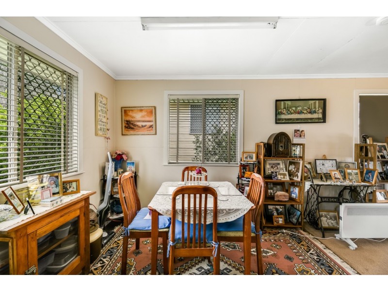 11 Brown Street, Rockville QLD 4350