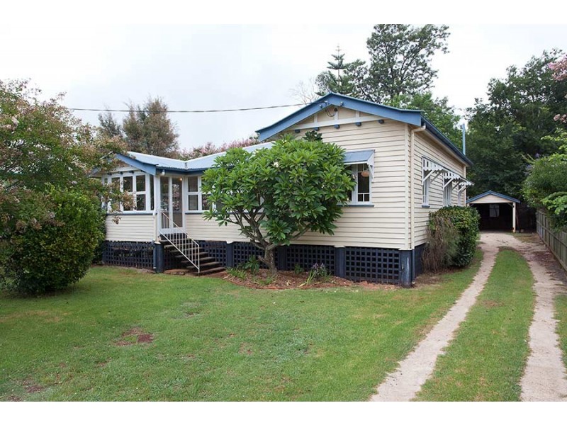 20 Charlotte Street, Newtown QLD 4350