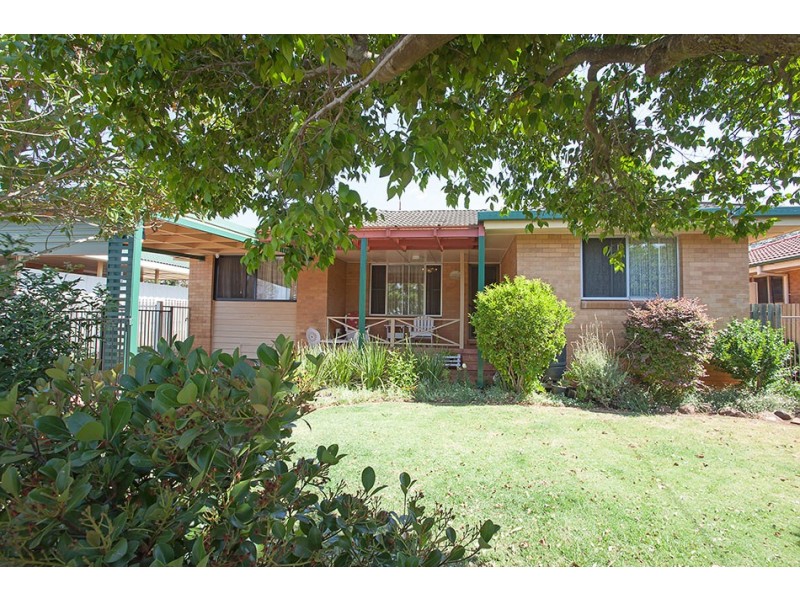 8 Shennan Street, Harristown QLD 4350