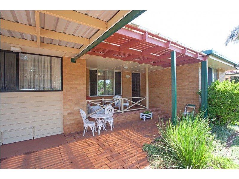 8 Shennan Street, Harristown QLD 4350