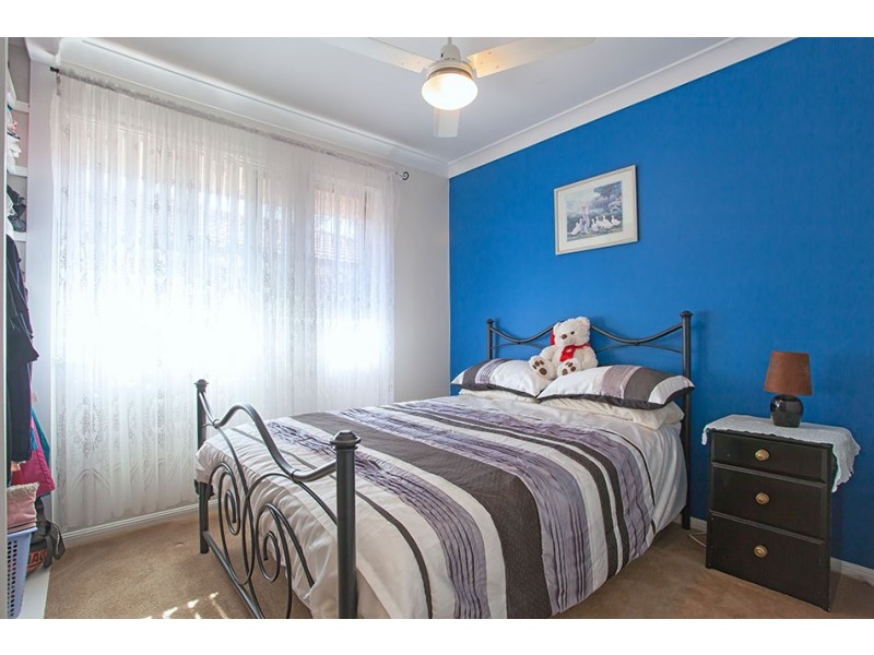 8 Shennan Street, Harristown QLD 4350