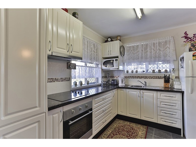 376 North Street, Wilsonton QLD 4350