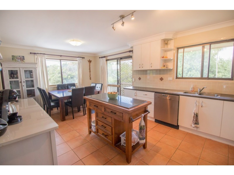 386 North Street, Wilsonton QLD 4350