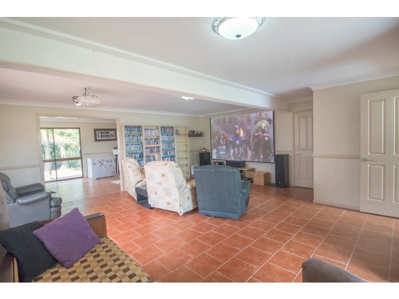 386 North Street, Wilsonton QLD 4350
