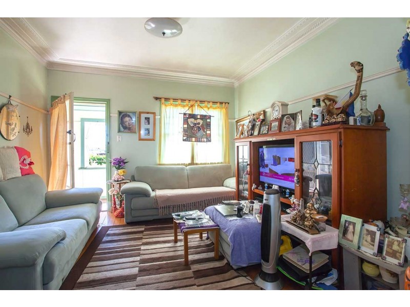 4 Wieck Street, Newtown QLD 4350