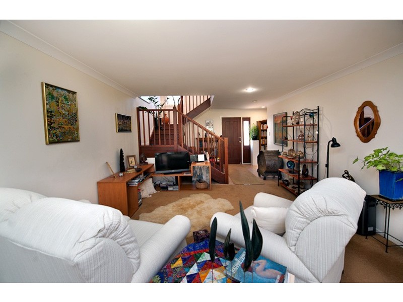 4/330 Hume Street, Centenary Heights QLD 4350