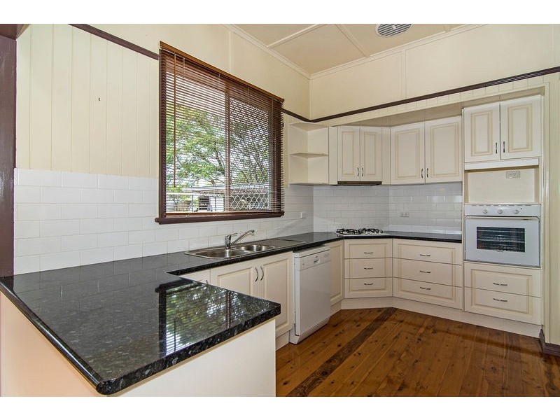 20 Hamilton Street, Newtown QLD 4350