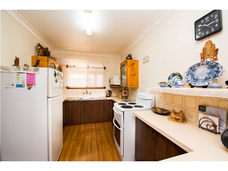 Unit 2/337 Greenwattle Street, Wilsonton QLD 4350