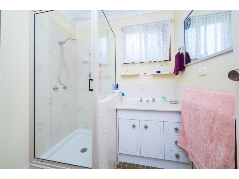 Unit 2/337 Greenwattle Street, Wilsonton QLD 4350