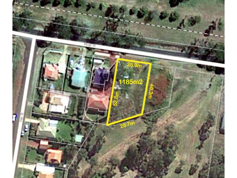 40 Hogg Street, Rockville QLD 4350