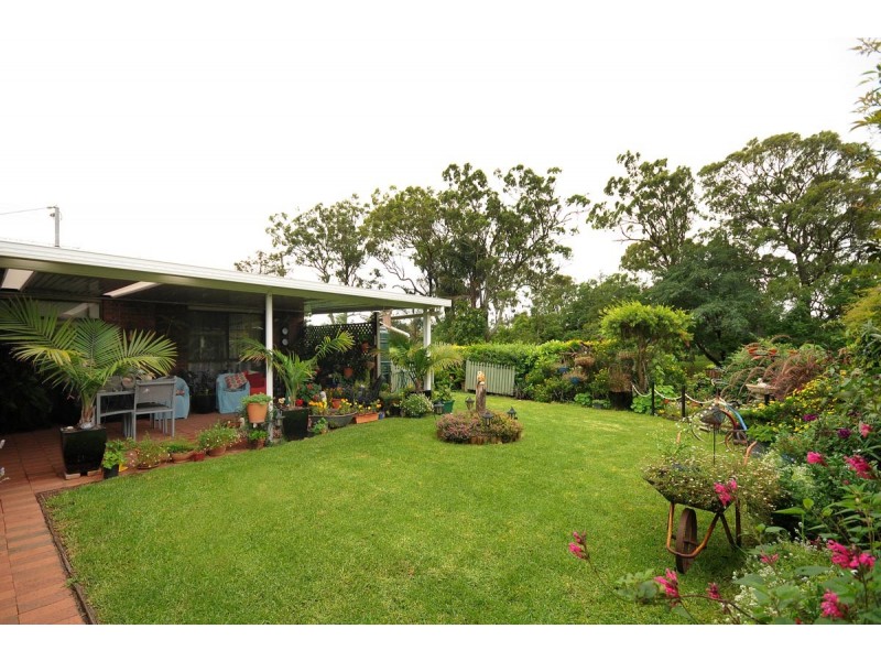 15 Coopers Road, Glenvale QLD 4350