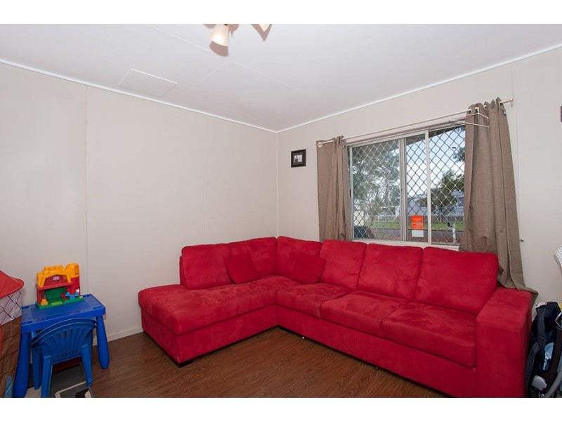 17 Wombyra Street, Newtown QLD 4350