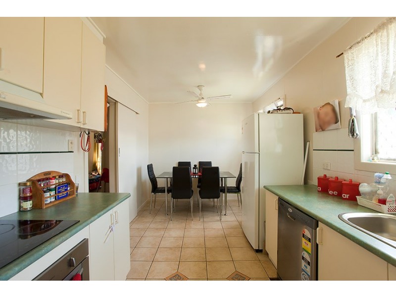 17 Wombyra Street, Newtown QLD 4350