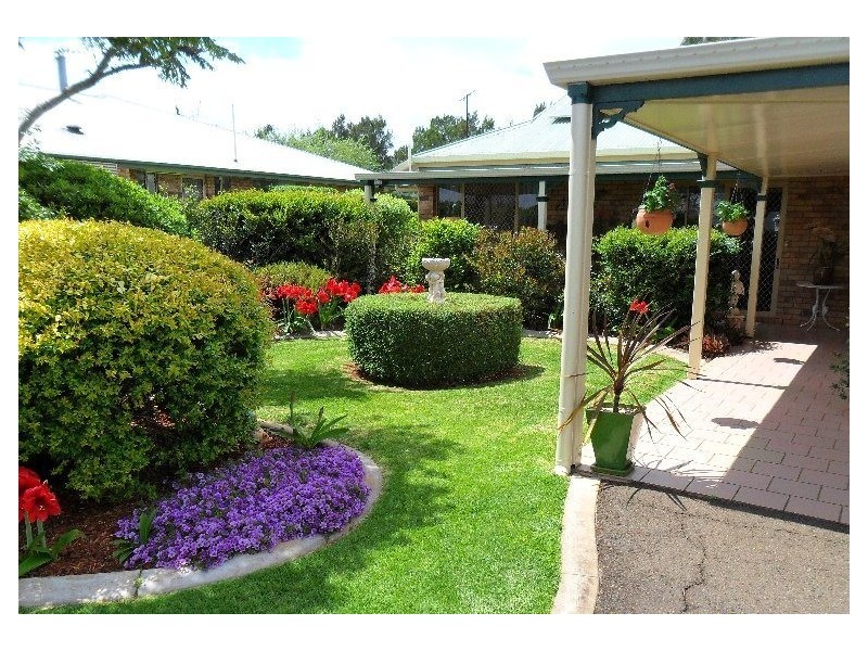 11 Kratzke Road, Highfields QLD 4352