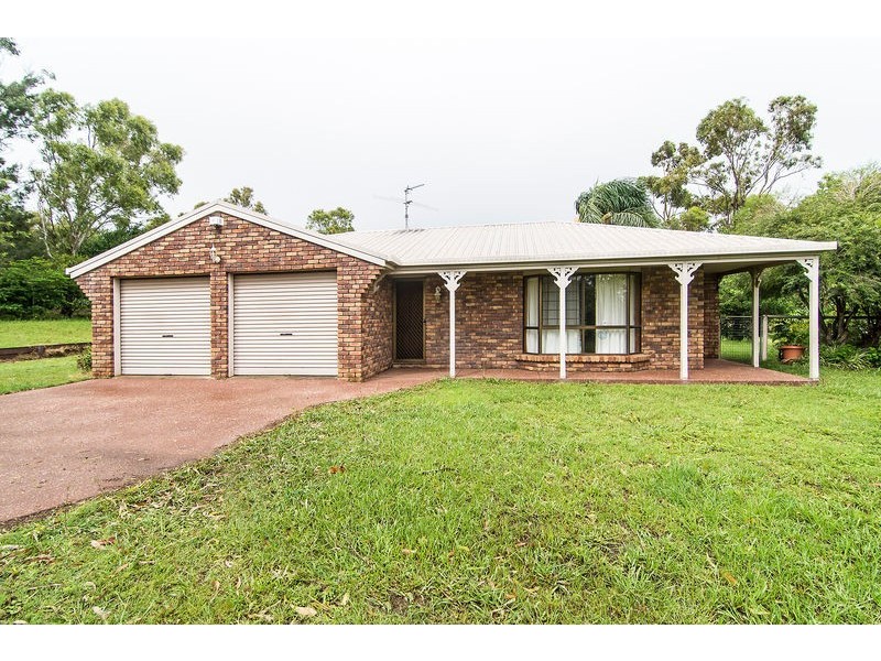 10 Abif Street, Cotswold Hills QLD 4350