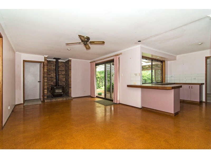 10 Abif Street, Cotswold Hills QLD 4350