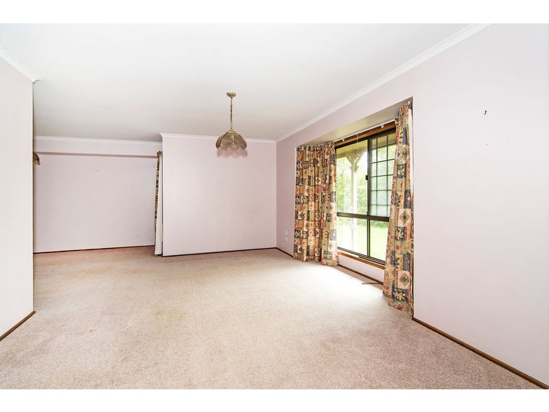 10 Abif Street, Cotswold Hills QLD 4350