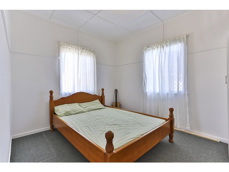 251 West Street, Harristown QLD 4350