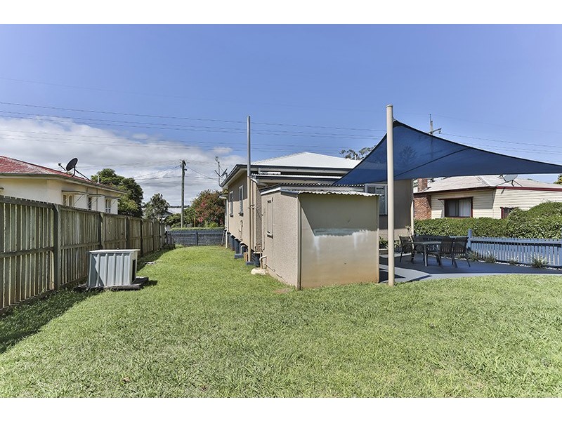 251 West Street, Harristown QLD 4350