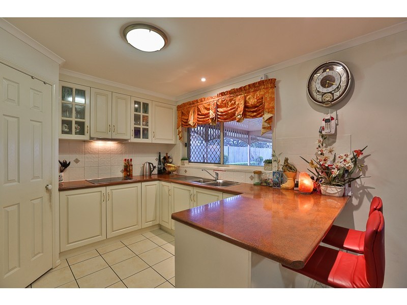 10 Macrossan Street, Cranley QLD 4350