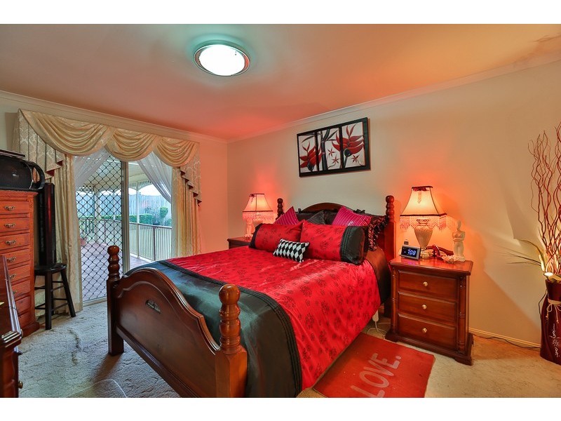 10 Macrossan Street, Cranley QLD 4350