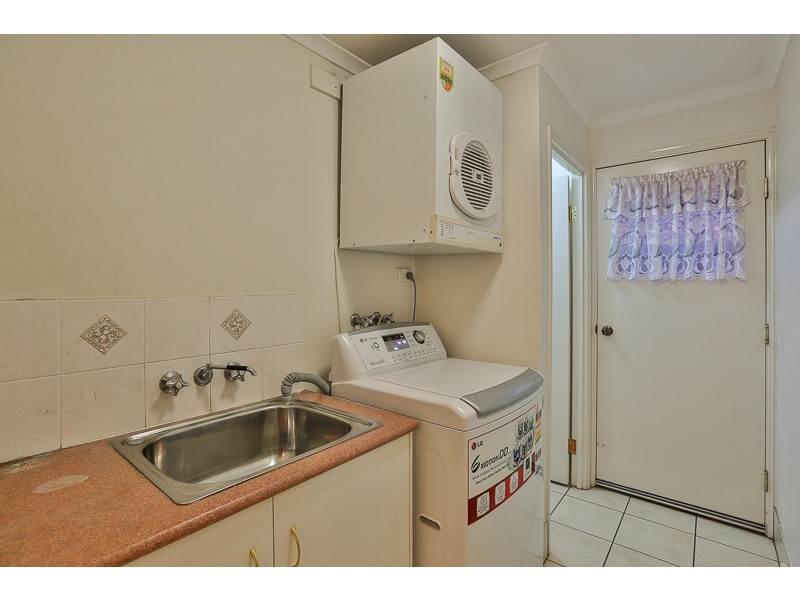 10 Macrossan Street, Cranley QLD 4350