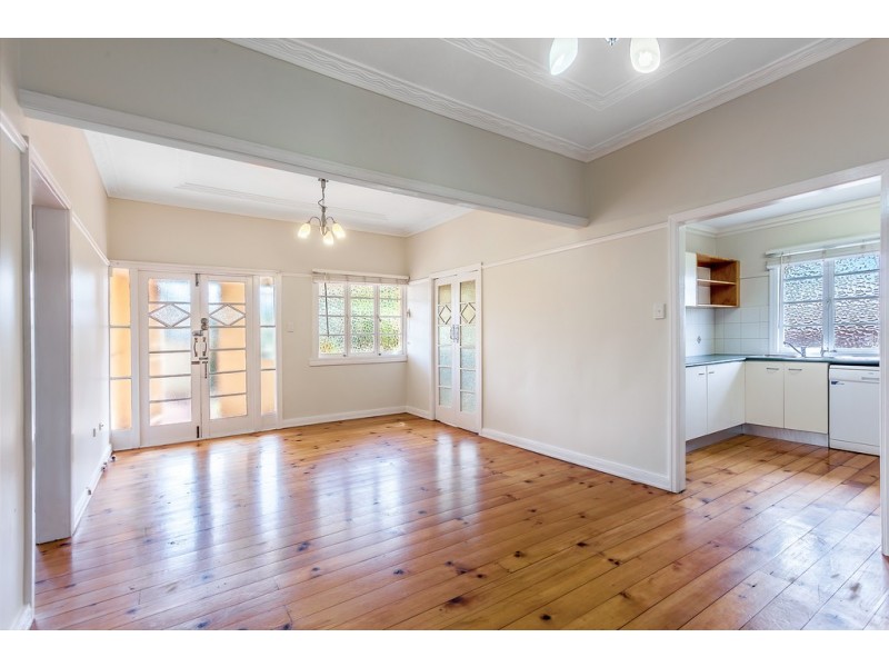 136 Holberton Street, Newtown QLD 4350