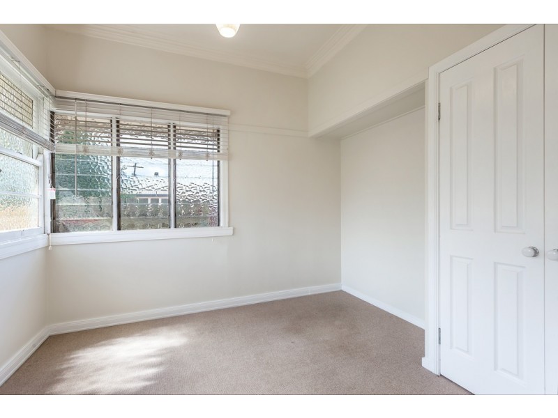 136 Holberton Street, Newtown QLD 4350