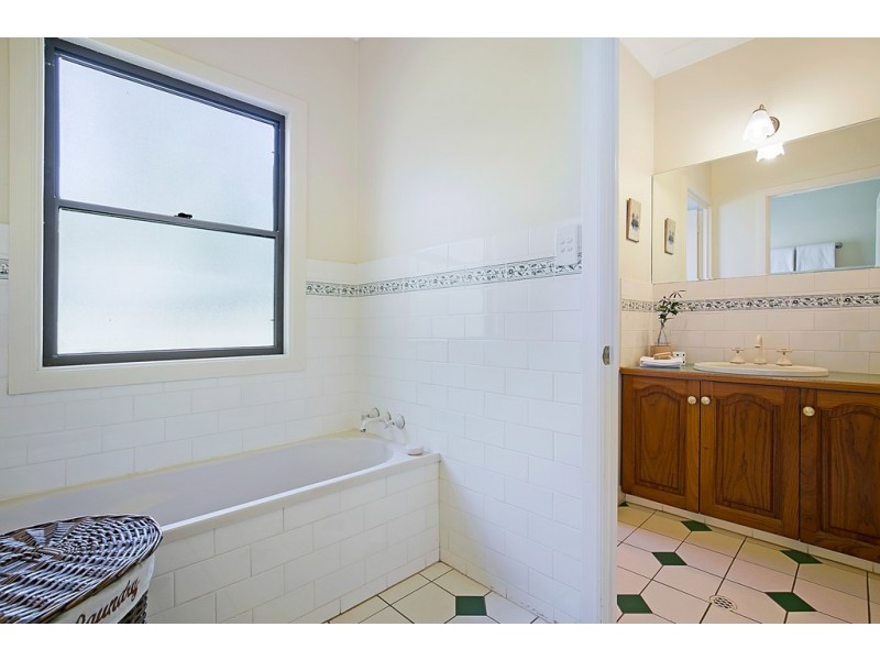 7 Lillian Court, Highfields QLD 4352