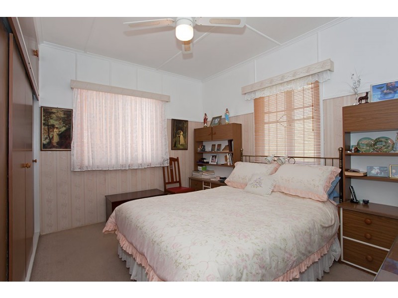 17 Merritt Street, Harristown QLD 4350