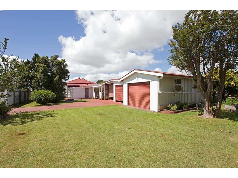 17 Merritt Street, Harristown QLD 4350