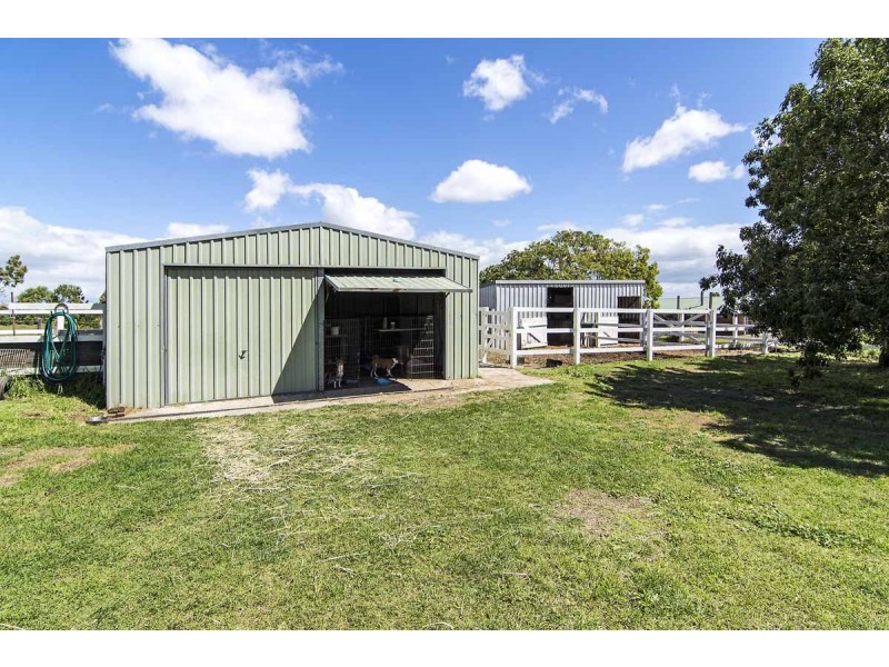 7 Birdland Drive, Glenvale QLD 4350