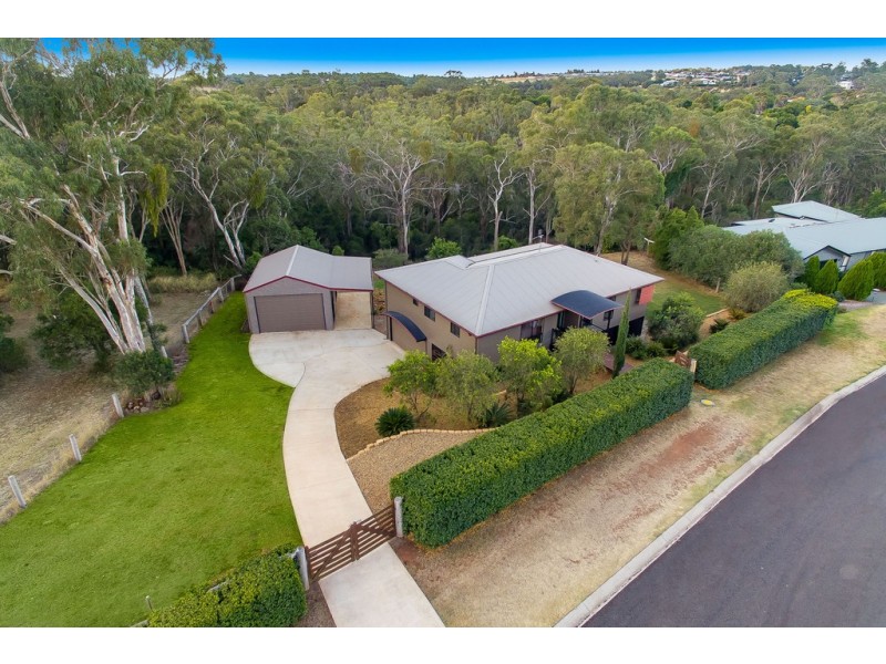 10 Jackson Close, Highfields QLD 4352