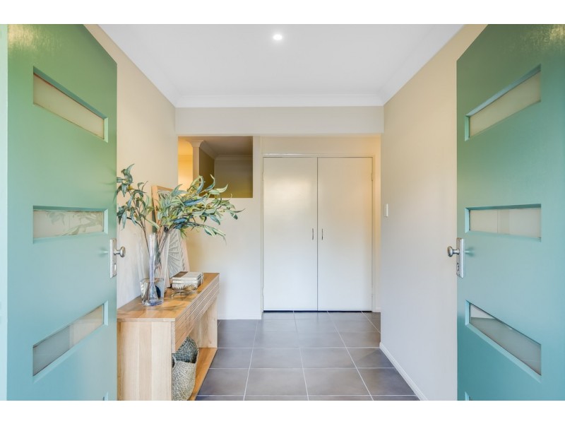 10 Jackson Close, Highfields QLD 4352