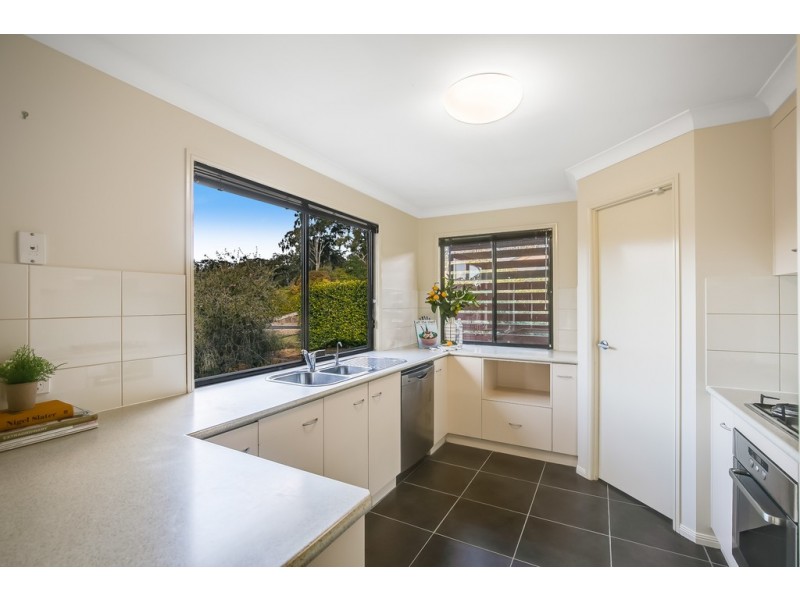 10 Jackson Close, Highfields QLD 4352