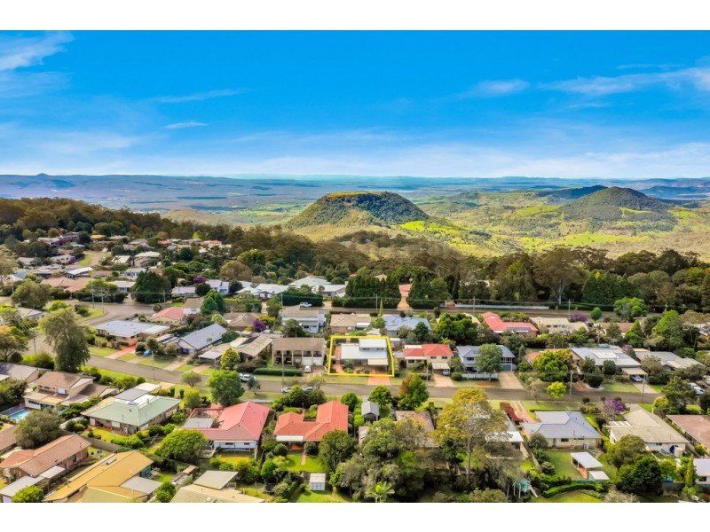 10 Heathwood Street, Rangeville QLD 4350