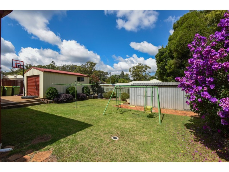 8 Stanmoore Street, Rangeville QLD 4350