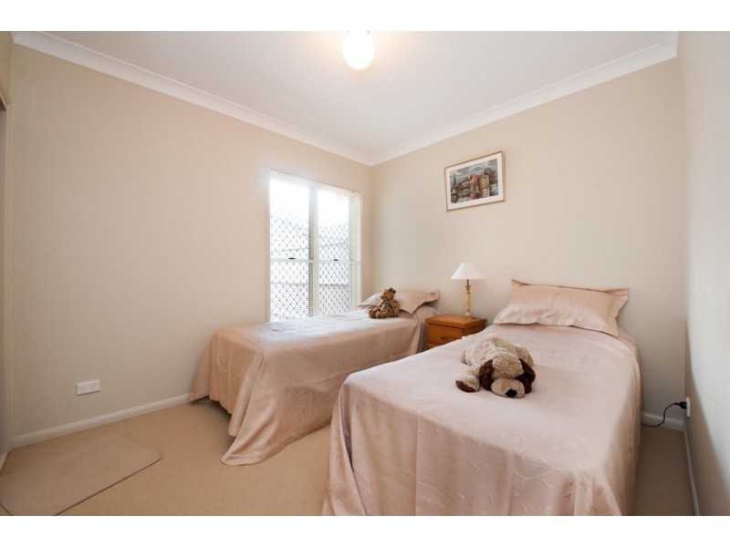 Unit 1/3 Fuschia Street, Middle Ridge QLD 4350