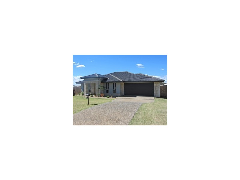 14 Goshawk Drive, Highfields QLD 4352