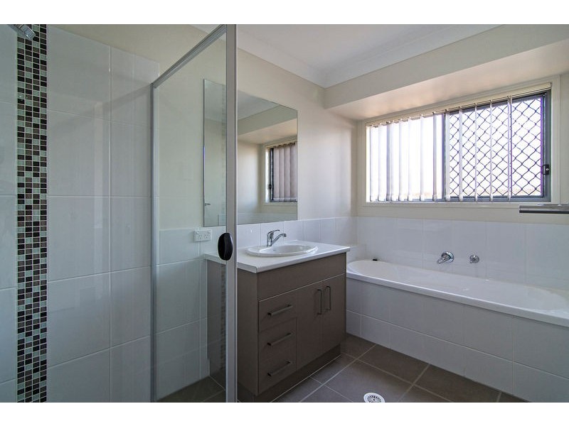 38 Balaroo Drive, Glenvale QLD 4350