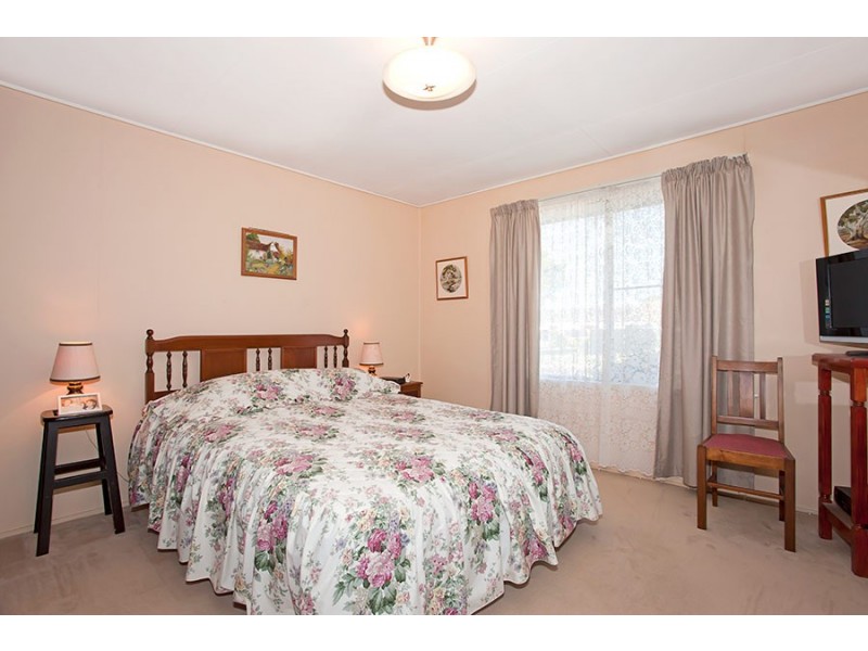 5 Barden Court, Harristown QLD 4350