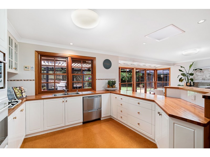 1 Large Street, Middle Ridge QLD 4350