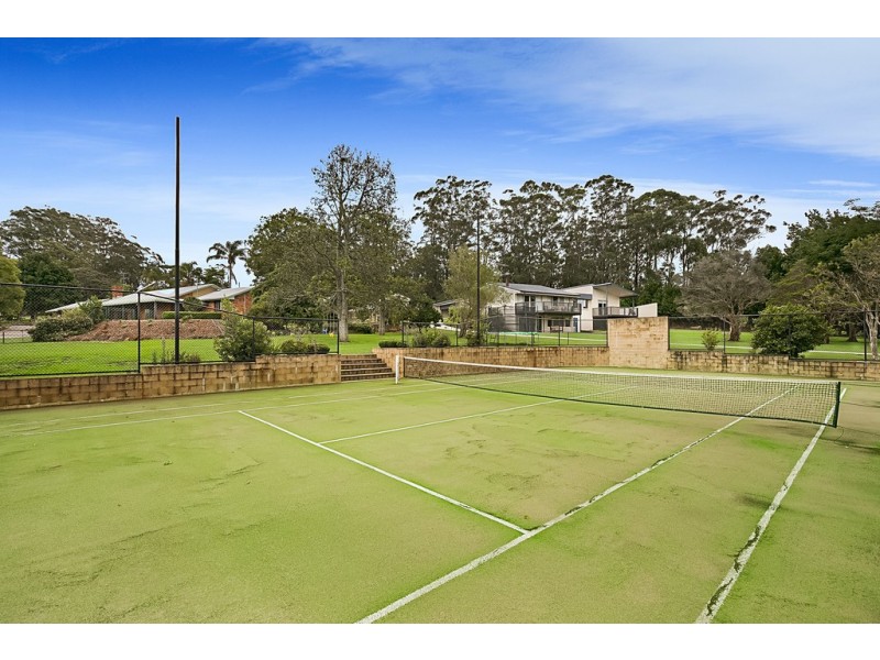 1 Large Street, Middle Ridge QLD 4350