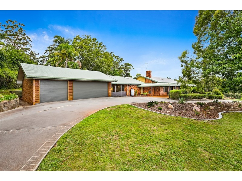 1 Large Street, Middle Ridge QLD 4350